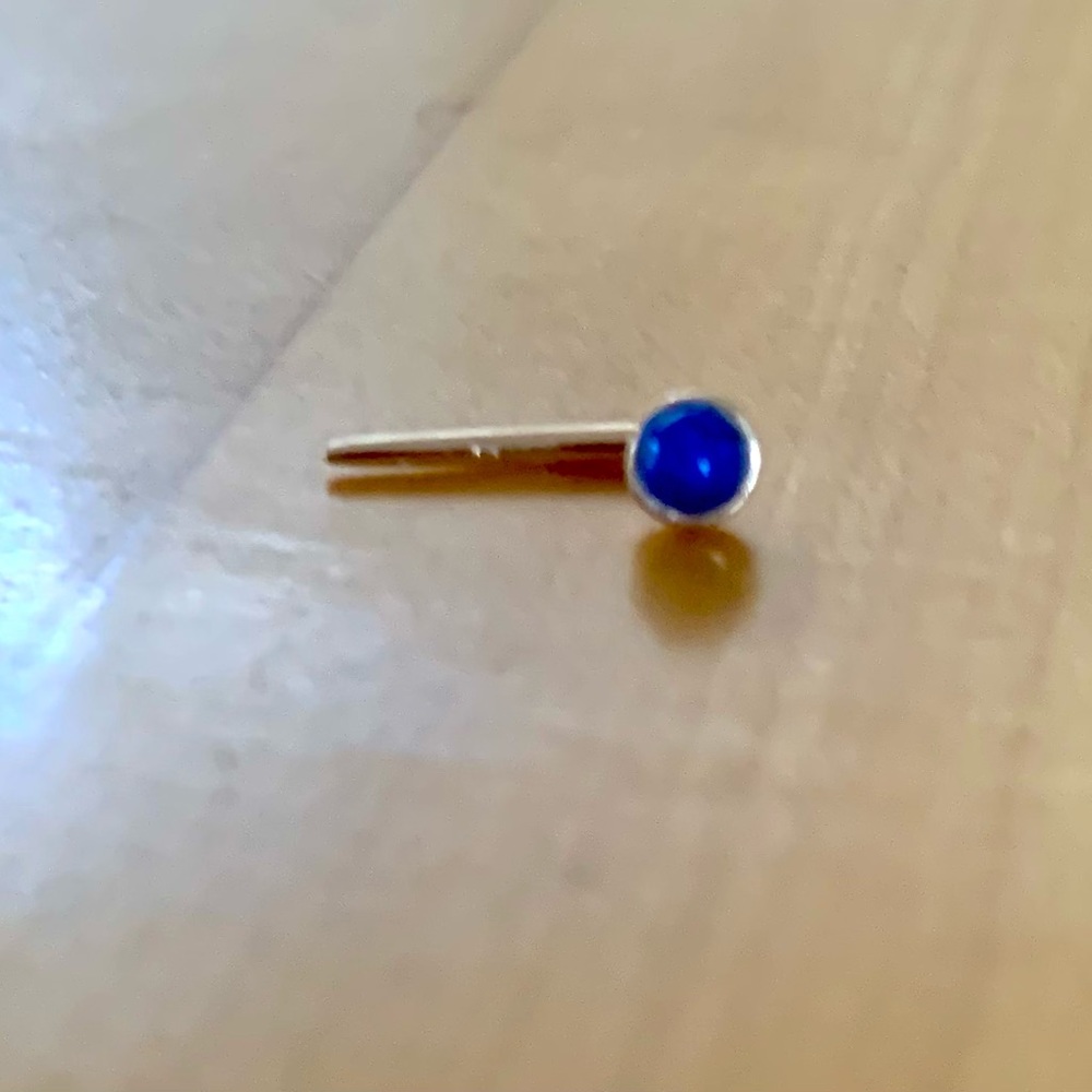 Nose ring L shaped